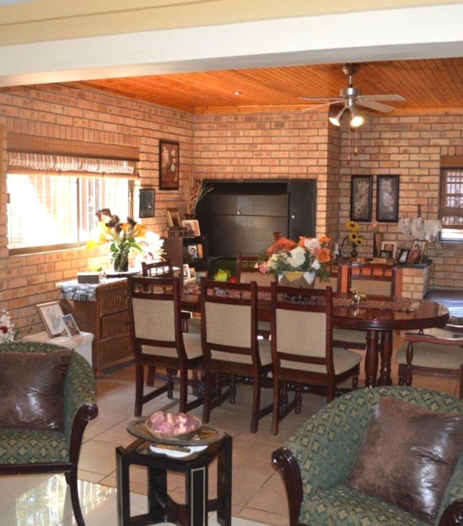 3 Bedroom Property for Sale in Wilkoppies North West